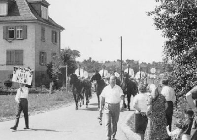 Festzug anlässlich des 40jährigen Jubiläums des MCWs am 07.07.1963 - Reiter am Zuganfang